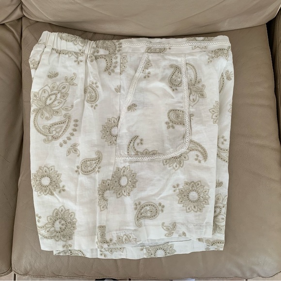 JOHNNY WAS Maxine Walker Embroidered Paisley Shorts - Picture 9 of 14